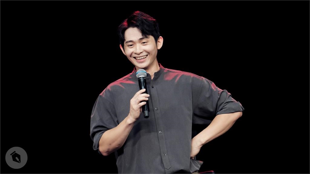 博恩「IG退追賀瓏」首露臉！震撼宣布「最後一次演出」遭嗆：道歉哭很假