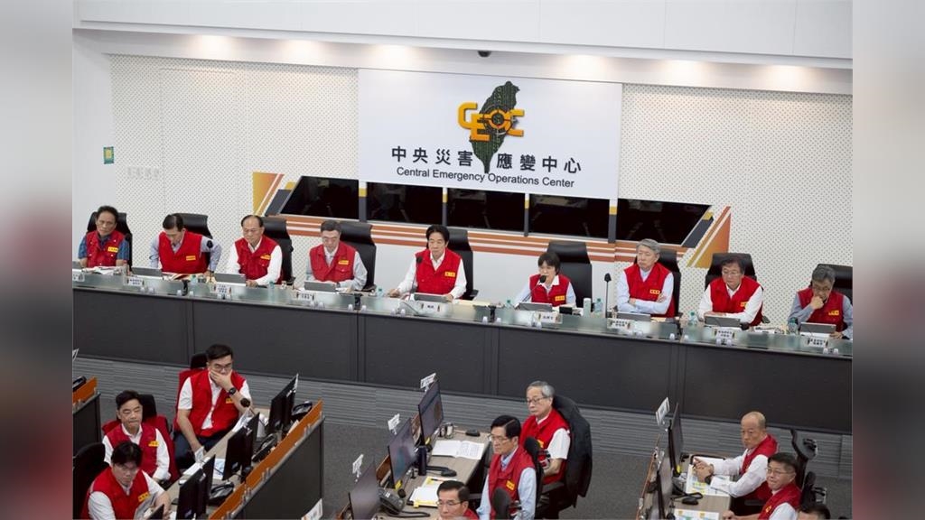 丹娜絲「南向北」路徑罕見　賴清德下令：颱風離境後才能休息