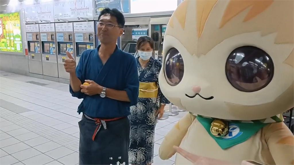 飯糰店左營捷運站重開幕 大蜜柑站長來相挺
