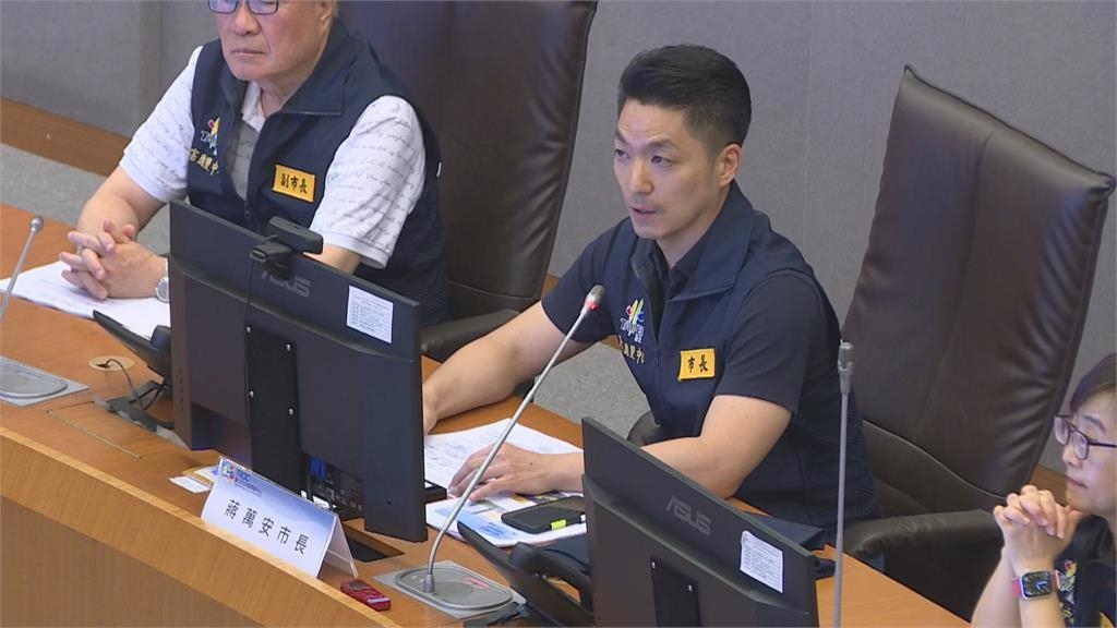 北市沒放颱風假臉書粉專慘遭「大怒灌」 蔣萬安回應了 北市沒放颱風假臉書粉專慘遭「大怒灌」 蔣萬安回應了