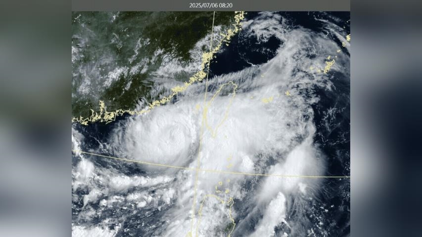 丹娜絲升中颱! 粉專曝若走「這路徑」:史上首見、影響西部劇烈 丹娜絲升中颱! 粉專曝若走「這路徑」:史上首見、影響西部劇烈