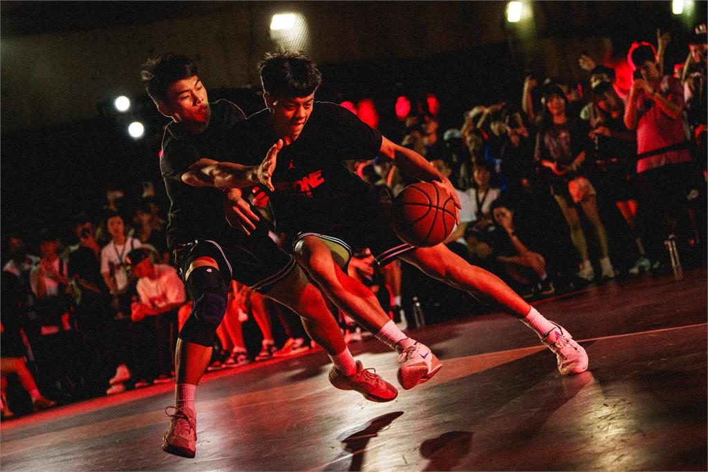 HBL/少年單打之王!「南湖幸宇勝稱王、北一彭郁榛封后」前進北京挑戰世界列強