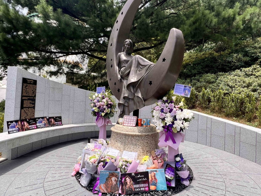 李玟逝世2週年！歌迷齊聚追思 現場突冒「一巧合」令人不捨