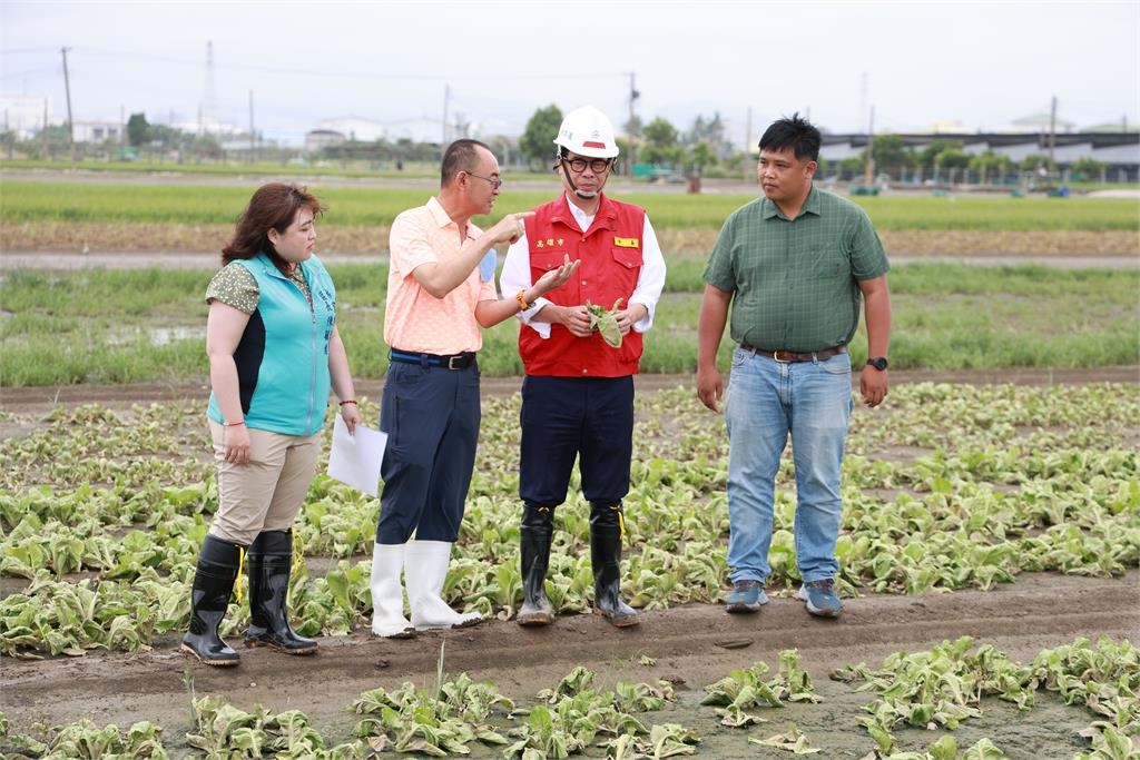 快新聞/再衝第一線!陳其邁赴岡山、梓官勘災 指示加速辦理農損救助