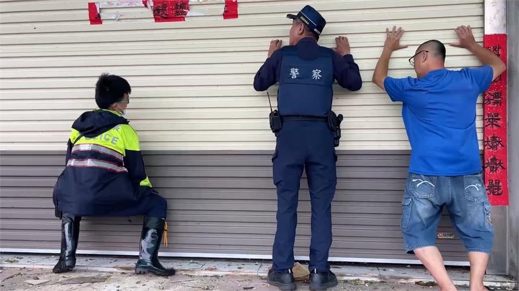 丹娜絲重創! 布袋婦人鐵門斷電困家中4天 嘉義找嘸鐵工師傅