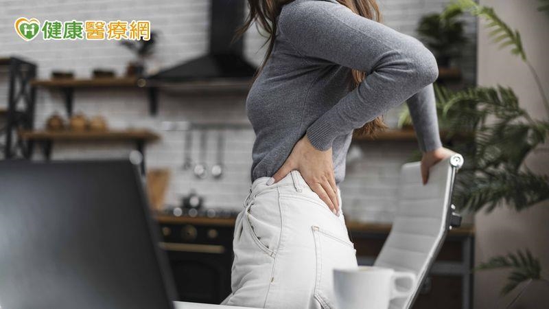 腰痠背痛是警訊！三個影響脊椎狀況　別讓小痛變大病