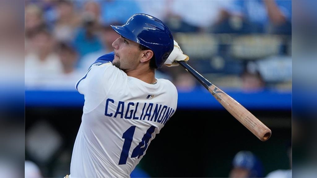 MLB(影)／飛過三道牆！皇家22歲菜鳥炸出「這距離」成隊史新秀最大支紅不讓