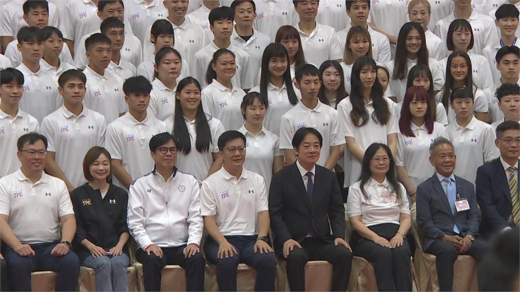 賴清德親授旗！　196名台灣健兒出征世大運再創佳績