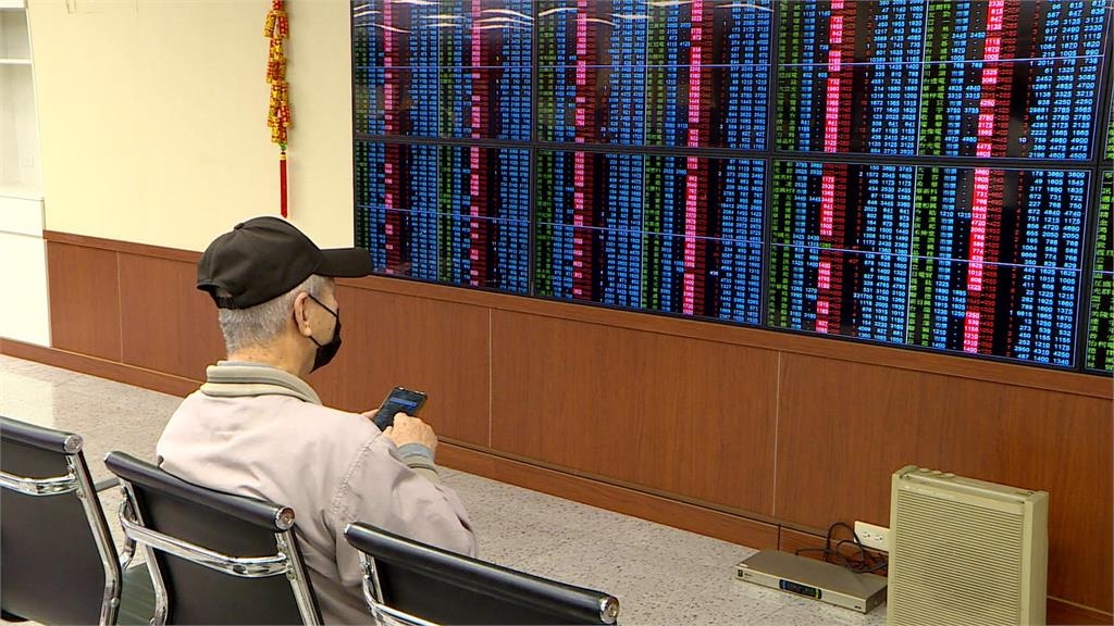 這18檔績優飛彈火力全開 三大法人搶進