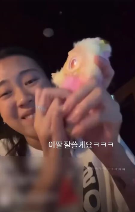 李泳知比照Lisa「把Labubu丟了」!直播開箱「超慘真相曝」她當場氣炸