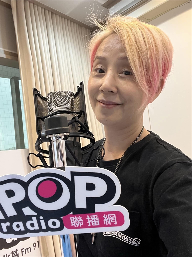 演藝圈第一槍!李明依表態喊「不同意罷免」過往爭議言論全被挖