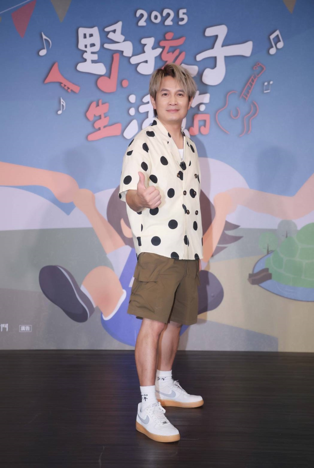 金曲歌王陪癌妻化療！家庭事業兩頭跑「一天睡5小時」 他暖心喊話：穩住有希望