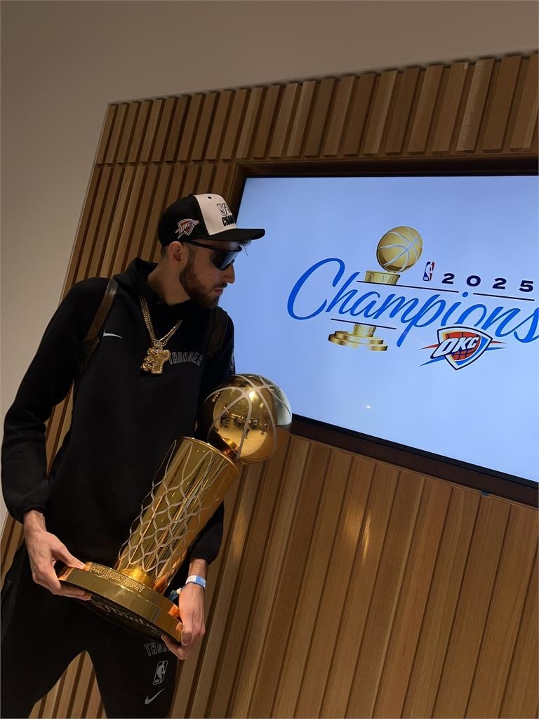 NBA／一座總冠軍還不夠　雷霆猛砸240億簽下三巨頭威廉斯最高5年84.7億