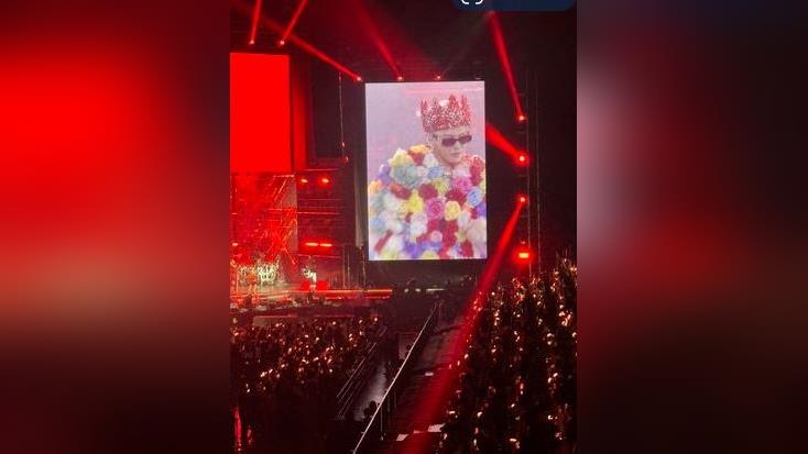 GD驚喜穿全新玫瑰戰袍 新歌"Power"震撼開場