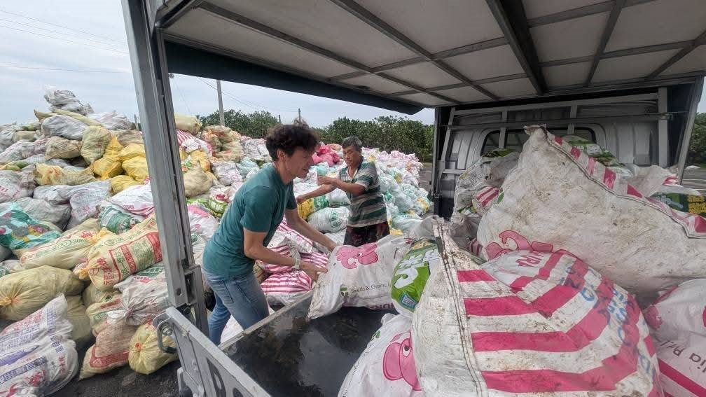 丹娜絲颱風台南文旦損失慘 台灣女婿吉雷米號召民眾撿落果