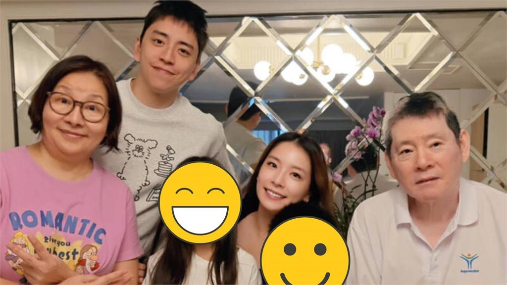 王大陸姊姊「曬全家福慶生照」 爸媽久違露臉溫馨同框畫面曝