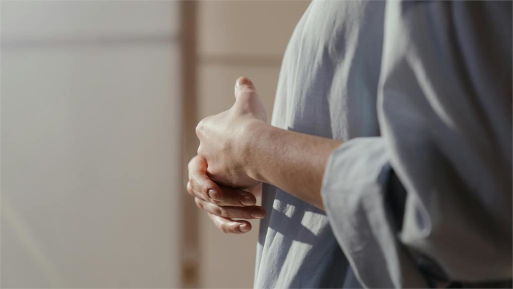 女大生一夜情「外國電競選手」遭外流！校方批「有辱國格」公布全名退學網炸鍋