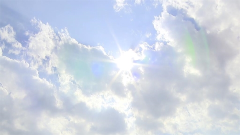 夏天擦防曬以為SPF高就好？　醫師揭密防曬乳有「這圈圈」更好