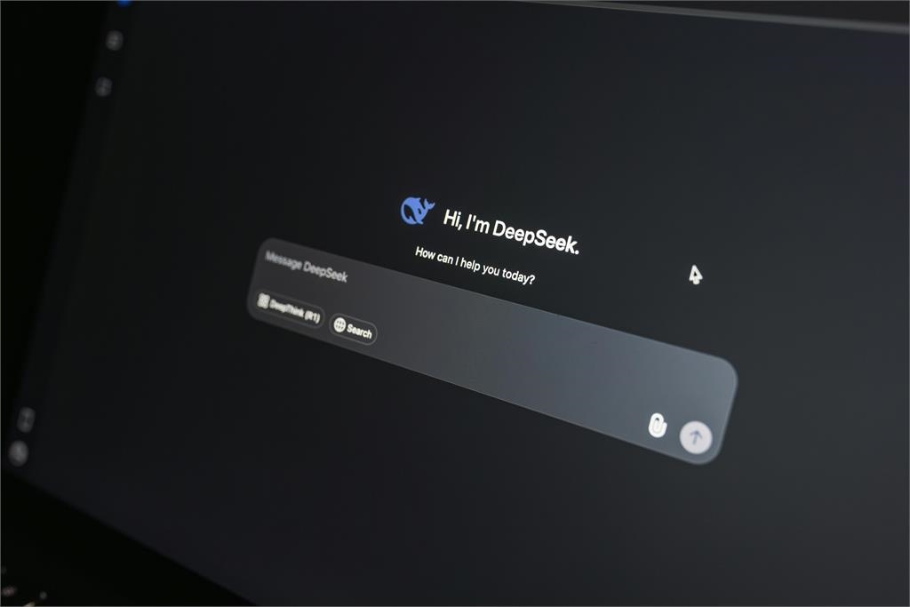中國AI也怕紅姐!Deepseek聽到「來都來了」秒因1理由避談:我們不予置評