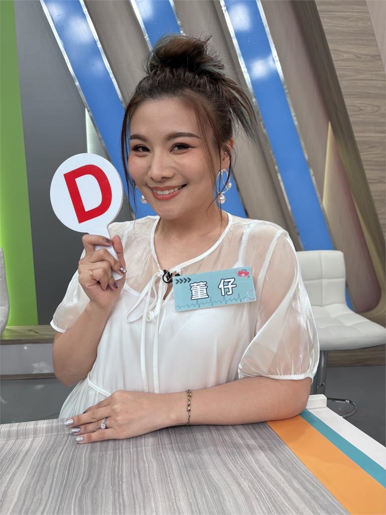 「白色口罩傷害視力」是真假？《醫學大聯盟》醫師專業解答