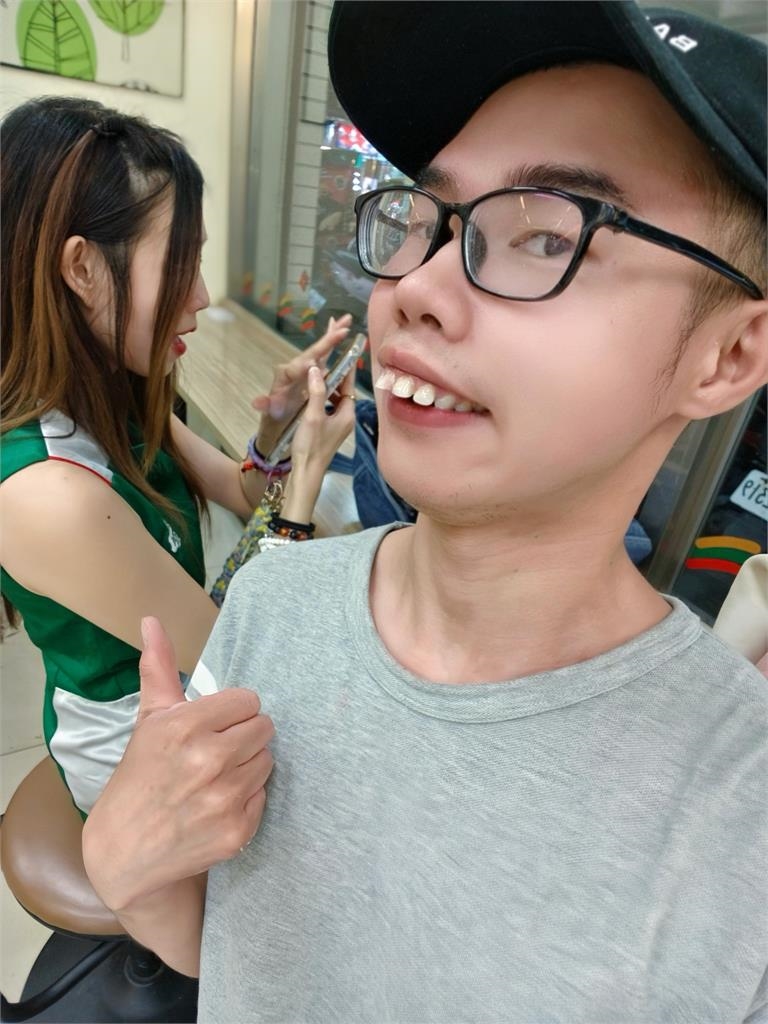 鄧佳華驚傳「已入監服刑5天」震撼原因曝光!被爆「繳不出18萬元罰金」