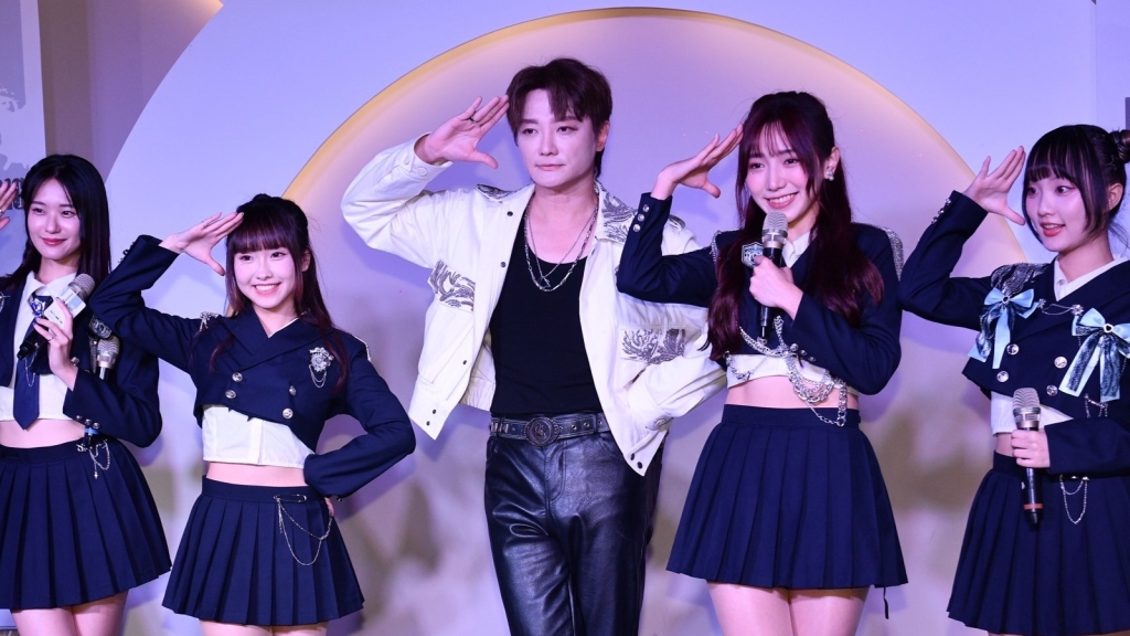 經典團體回歸掀熱潮！ 阿沁出道20年曝「FIR合體」心聲：沒有不可能