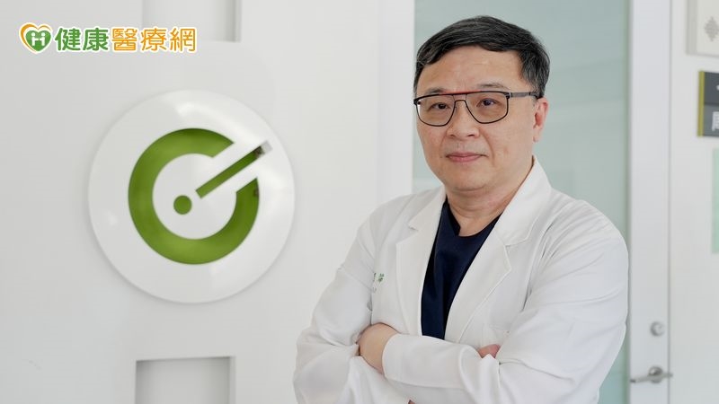 白內障不必等「成熟」!醫:微創手術搭配德國高階科技 安全性更升級