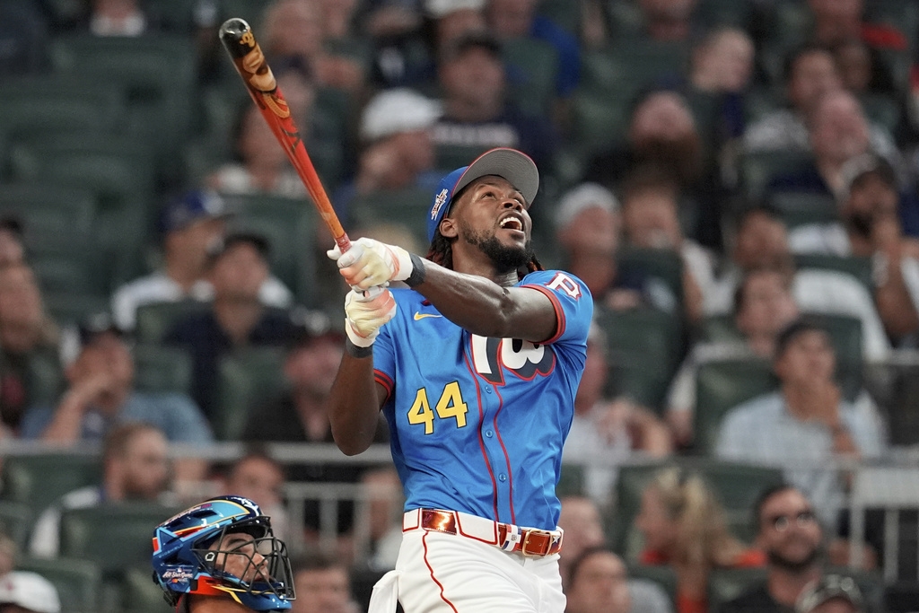 MLB(影)/全壘打大賽克魯茲敲出「超級怪力轟」!追平洋基「法官」賈吉紀錄