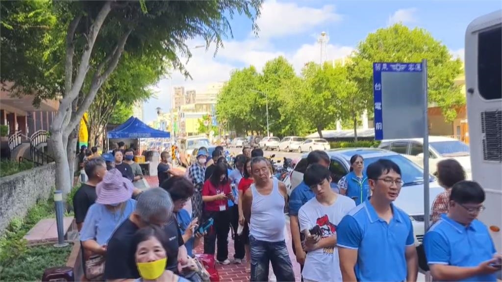 桃竹苗血荒剩7天安全庫存! 苗栗市捐血站邀民眾「捐熱血送烤雞」