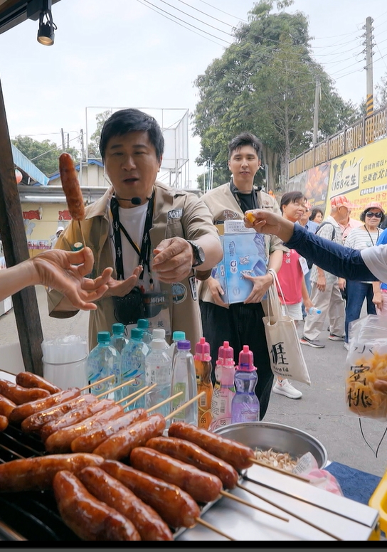 胡瓜開旅行社首度成團 帶銀髮族出遊「驚爆失控」小禎崩潰了