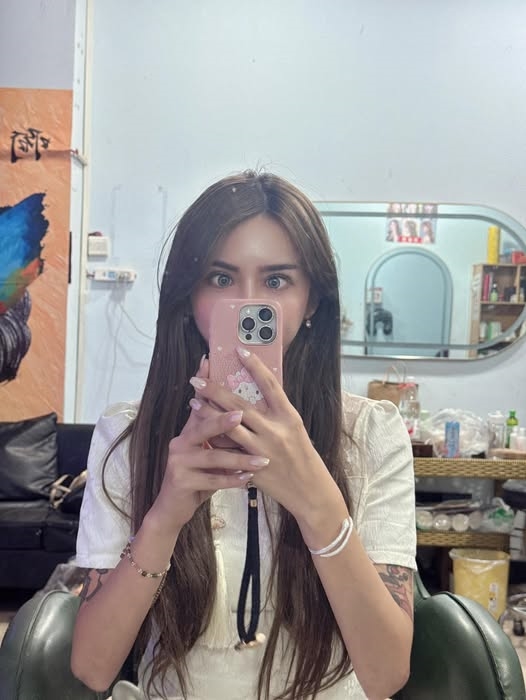 鳳梨街頭遭尾隨「掃射12槍」 前女友嗨喊「這8字」網一看:懂得都懂