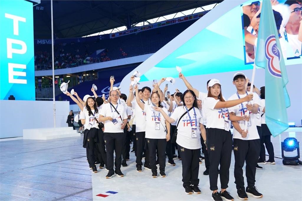 世大運(影)/萊茵魯爾世大運盛大開幕 台灣代表團91人興奮出席