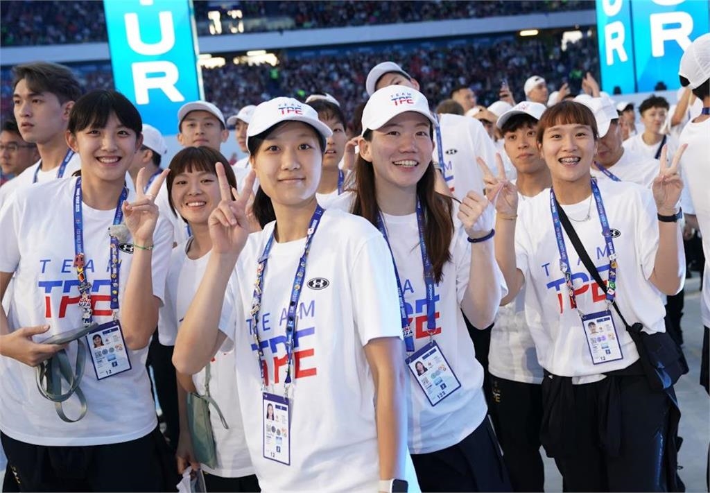 世大運(影)/萊茵魯爾世大運盛大開幕 台灣代表團91人興奮出席