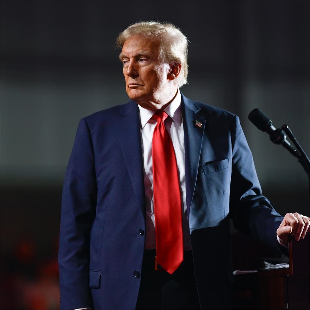 川普手背「神秘瘀青」再現 健康狀況引發揣測白宮回應其身體狀況