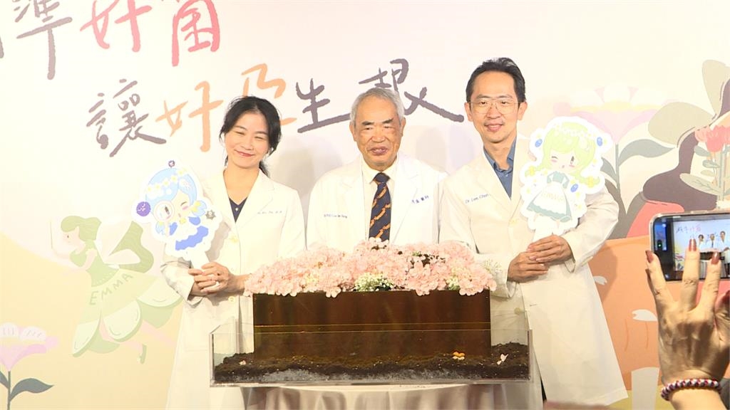 歷經五次試管失敗　34歲女調整子宮菌相成功產子