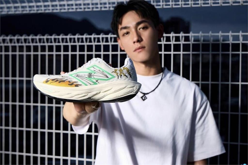 中職/明星賽比球技更比「行頭」!陳晨威、張育成秀「足下」巧思