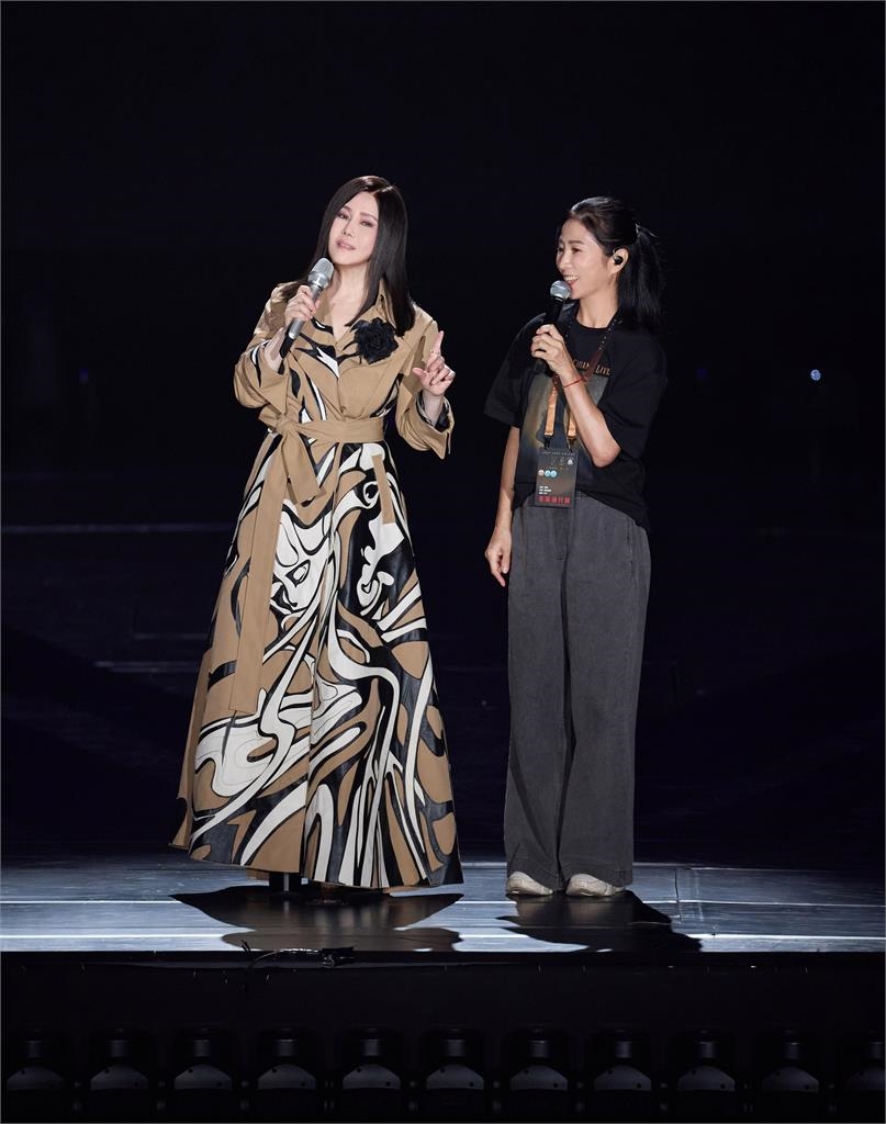 大咖玉女罹癌開刀1年「改當遞水小妹」！江蕙演唱會當場嚇爛：妳怎麼會來