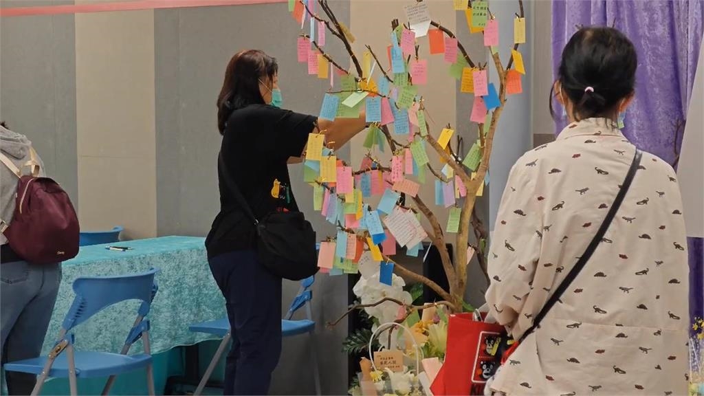 乳癌權威周佳正醫師車禍殞命 追思會同仁拭淚哀悼