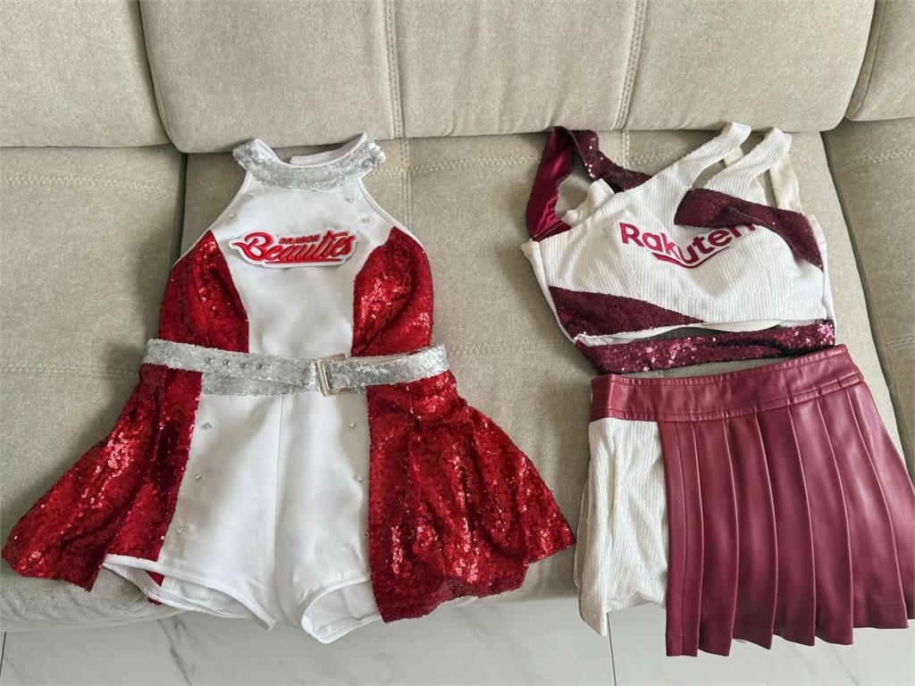 小龍女新制服遭爆抄襲樂天!李恩菲曬「新舊對比照」喊:穿了5年不一樣