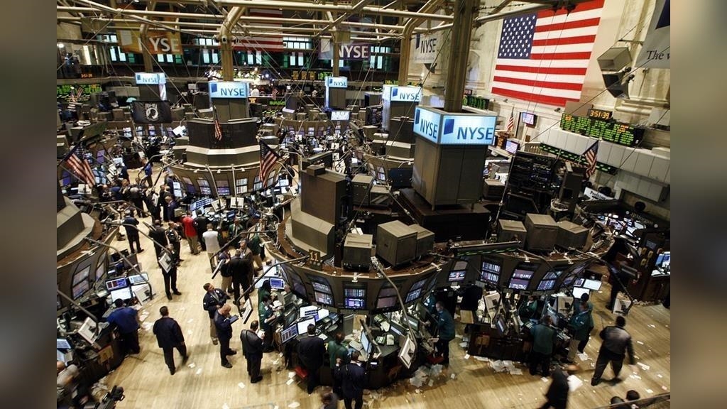 貿易談判、財報不明「美股漲跌互見」　費半重摔1.75%