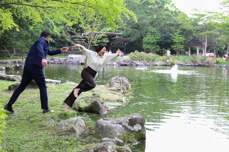 《好運來》洪浩竣也加入落水大軍！何蓓蓓加碼爆「好運池」祕辛：侯怡君那次最刺激