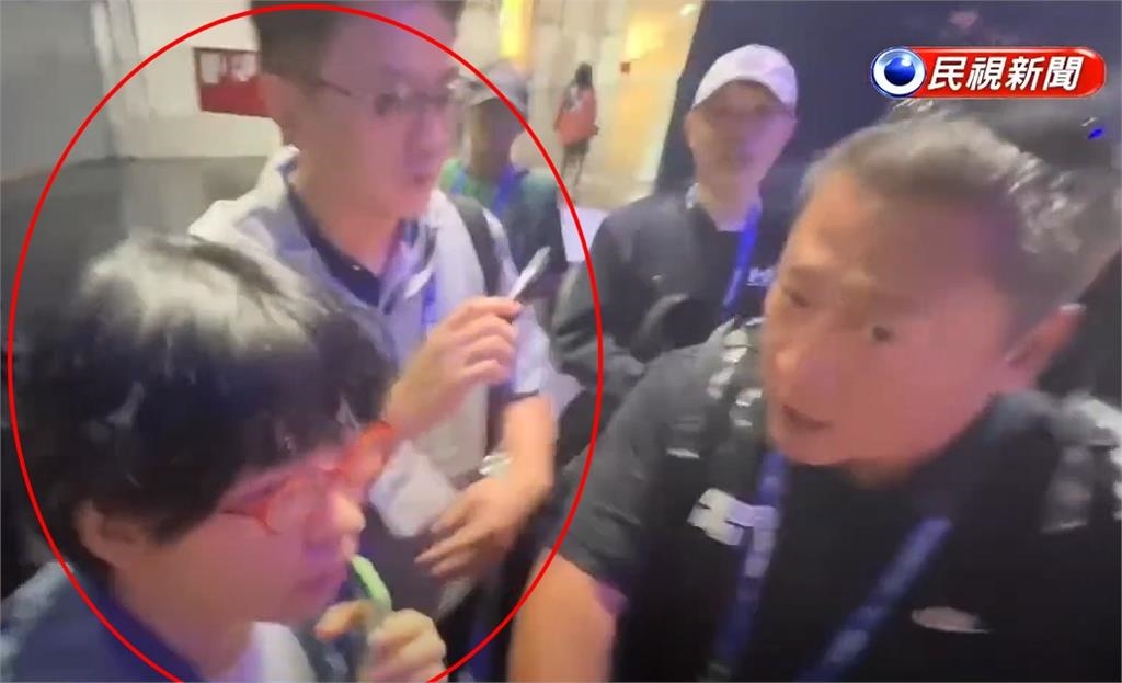 不爽台灣奪牌「中國隊野蠻搶賀電」激烈衝突曝光！法國隊力挺高喊這句…他們縮了