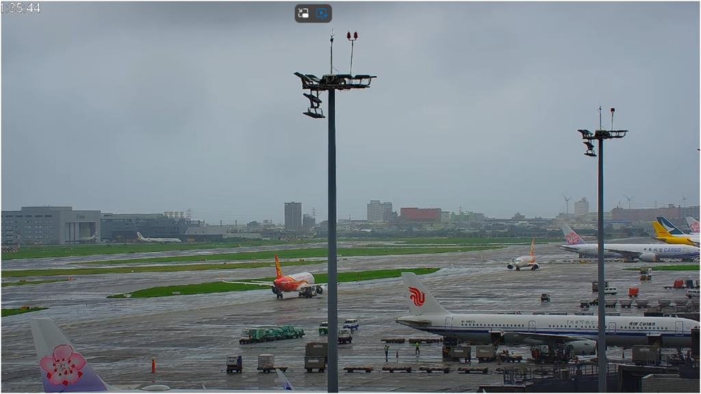 桃園機場驚見「兩台飛機頭對頭」！班機疑滑錯道「這航空」發聲還原真相