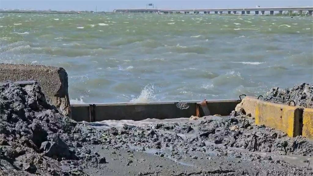 台南七股鹽埕里颱風、天文大潮　海水倒灌　居民憂滅村