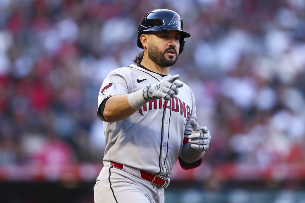 MLB(影)/不是響尾蛇重砲!洋基補強三壘大關 交易來落磯明星三壘手