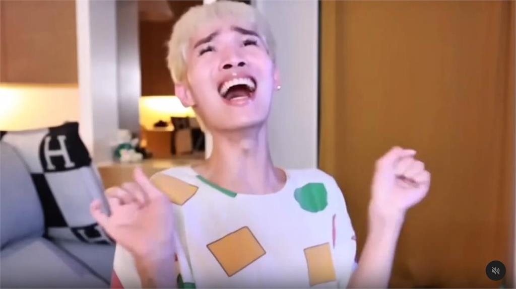 才剛嗆八炯「造謠哥」抖內1690元!鍾明軒爽翻再「發聲1句」網看傻:沒禮貌