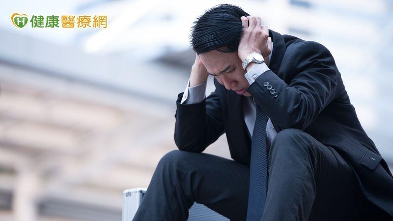 看起來正常卻快撐不住？　專家揭「高功能憂鬱」求助困境