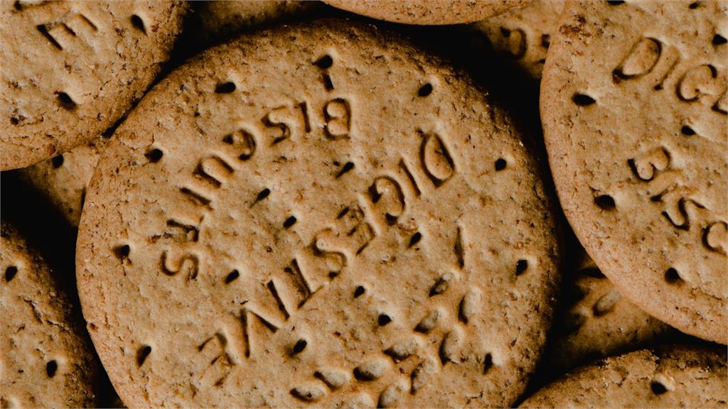 別被低熱量騙了「寒天果凍」也上榜！醫點名5零食含「營養陷阱」成分須注意