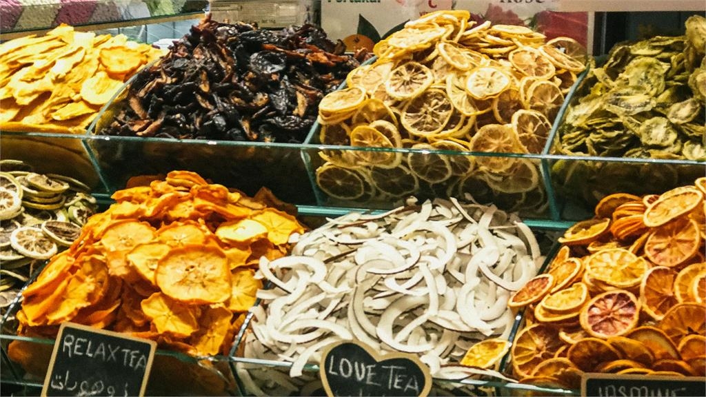 別被低熱量騙了「寒天果凍」也上榜！醫點名5零食含「營養陷阱」成分須注意