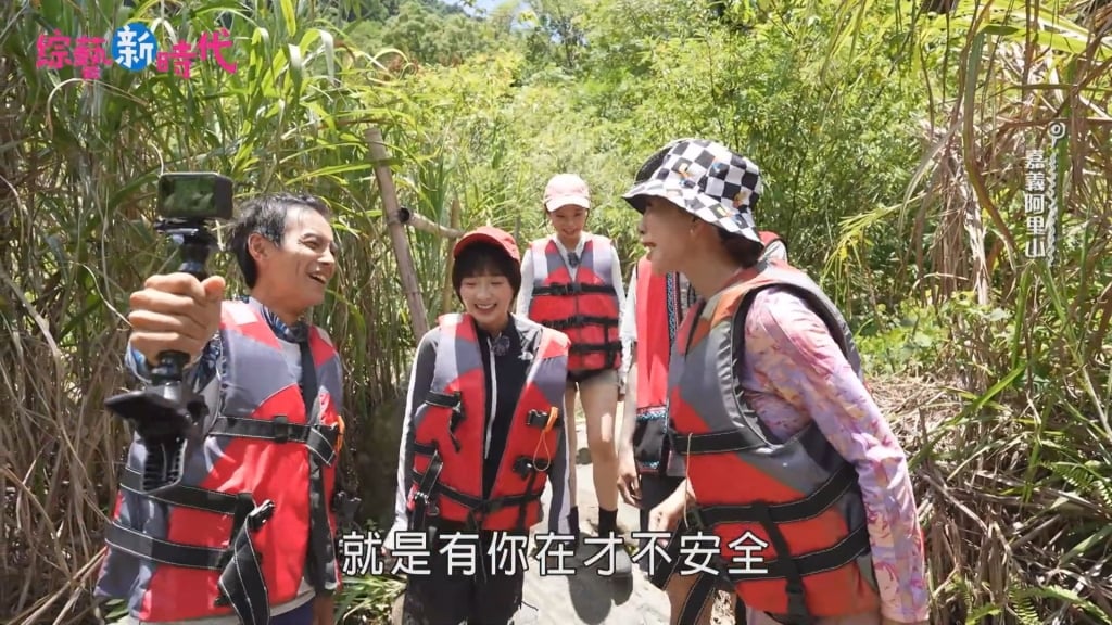 藝人集體下水出事! 巫苡萱失控「暴衝回岸上」錄影急喊卡 楊繡惠不忍了